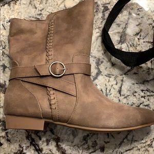 Brown boots